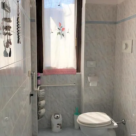 Apartment Oasi Di Paradiso - Comfy Private On Ground Floor With Terrace Desenzano del Garda